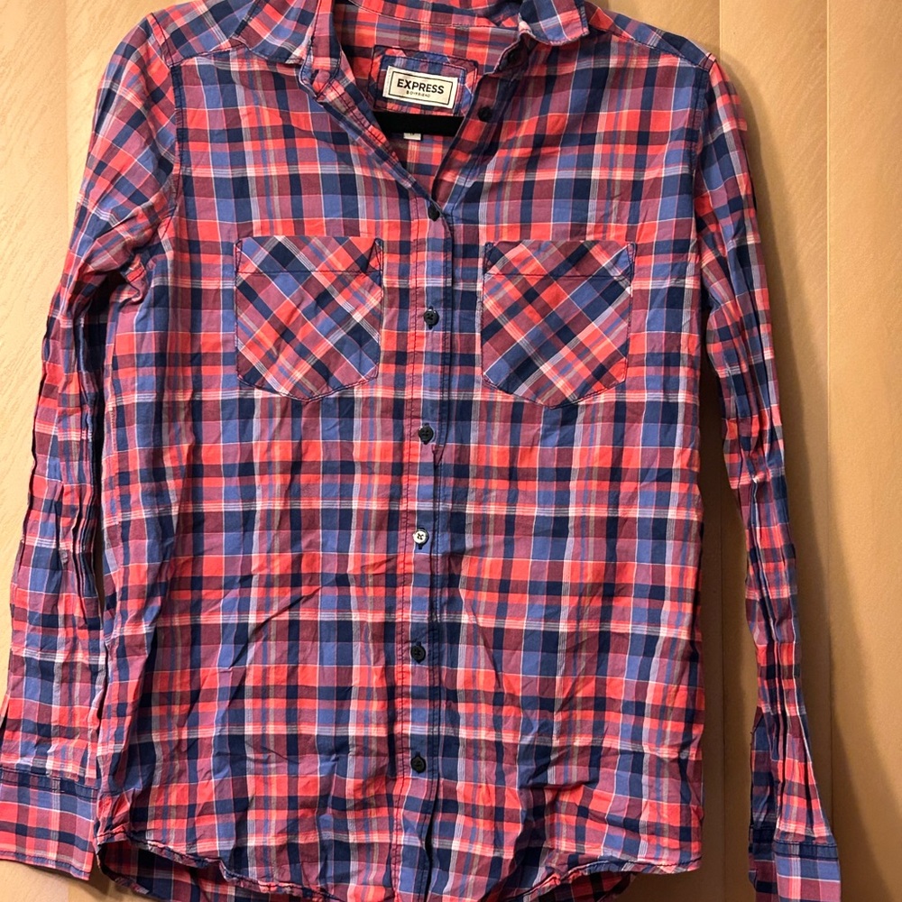🦋 3For$20 🦋EUC Express Boyfriend Vibrant Red and Blue Blouse Top